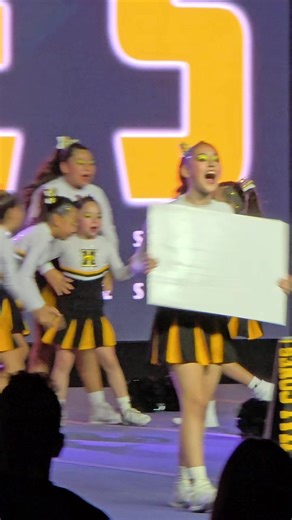 Creating Hype in Cheerleading