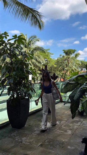 Allisha Azlan on Instagram: "From early mornings at the studio to teaching, coffee runs, content shoots, admin and everything in between 🤍 This is a real day in my life — entrepreneur, Pilates instructor, content creator — moving through work, workouts and everyday moments dressed in @JDsportsmy exclusive Fabletics Collection with Khloé K — made for movement and real life. Active, social, cozy, all in one! Worn all day. Styled effortlessly. Zero compromises. #JDSportsMY #Fabletics #FableticsxKh