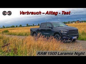 What is the fuel consumption of the 5.7L HEMI V8 in the RAM 1500 Laramie Night?! Test - Review - ...