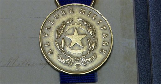 Alba, torna la medaglia d'oro al valor militare