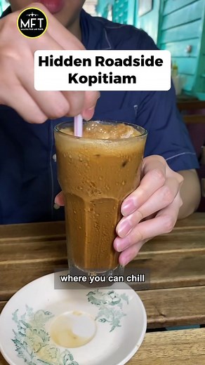 Locals love this Red Rendang Nasi Lemak at this hidden kopitiam in KL!✨ . [ 安邦 Kopi 茶铺] 📍Ampang 👉🏽Non-Halal #mft #malaysiafoodandtravel #food #foodie #makanlokal #ampangkopi