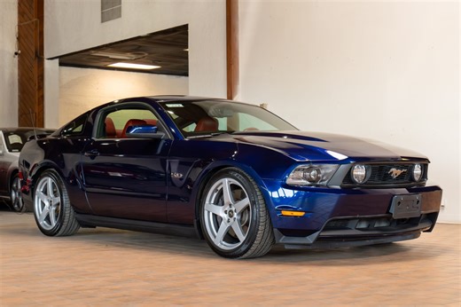 8k-Mile 2011 Ford Mustang GT Coupe Premium 6-Speed