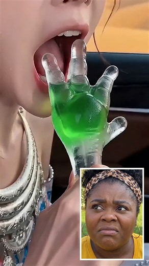 Why FREEZE it?! 🤡 #funny #comedy #viral #trending