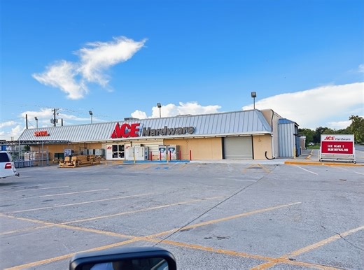 616 US Highway 181, Taft, TX 78390 - Lowes/Ace Hardware | LoopNet