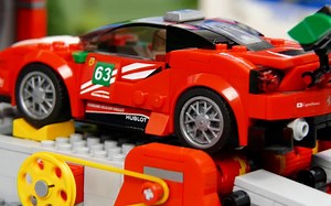 「玩具故事汇」乐高积木秀 赛车冠军碰到抢劫大盗 警车抓坏人 lego乐高城市 | 儿童玩具故事 | 孩子们喜欢的过家家游戏 | 趣味乐高拼图 | 定格动画