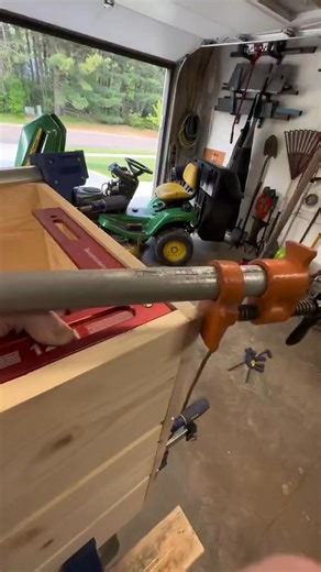 Pro tip for perfectly square cabinets, boxes, chests … wow there is a lot of rectangles in woodworking! #AutoRepairLife #woodtok #DieselLife #woodworker #CarMaintenance #ToolTalk #SnapOn #ToolTips #GlowPlugInstallation #DieselMechanic #woodworking #WorkshopHacks #protip #DodgeSprinter #MechanicLife #SnapOnTools #MechanicsOfTikTok | Tool Genius | Facebook
