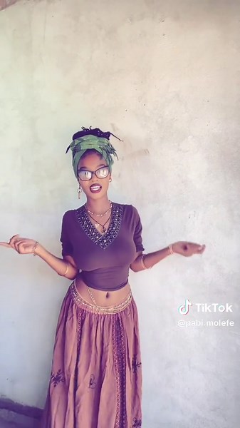 Tucking in the Knot: Earthy Black Girl Guide