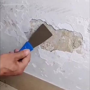 1.1K views · 280 reactions | Odlupuje sa vám stena? 樂 Alebo má mnoho škvŕn, prasklín a detských odtlačkov?  Oprav to rýchlo a lacno s pastou, ktorá dobre kryje a odoláva vode aj plesniam! ️ Klikni nižšie na objednanie | Superzebra | Facebook