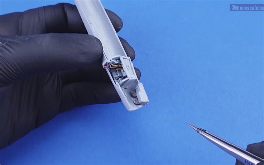 AZ models 1/72 米格-17PF 战斗机模型制作视频 PART-2