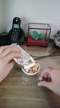 froot loops unboxing and crunching #asmr #frootloops