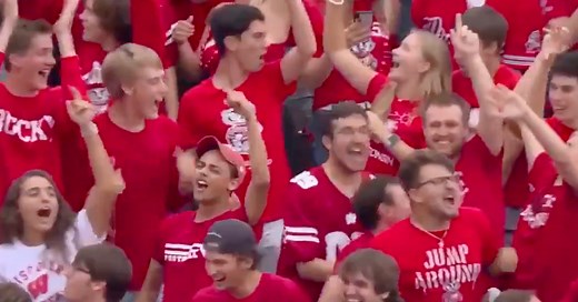 VIDEO: 'Jump Around' makes glorious return to Wisconsin's Camp Randall Stadium