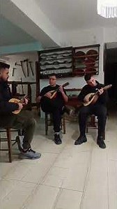 Συνεχίζουμε δυναμικά.#cretanmusic #γιώργοσ_μυλωνάκησ #κρητικά #live #μαντολινο