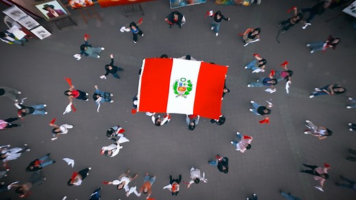 2.8K reactions · 258 shares | ¡Flashmob oficial de Shakira en Lima!...