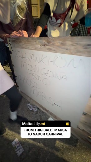 One of Malta’s most talked-about social media sensations definitely deserved its moment at this year’s Nadur Spontaneous Carnival. 🫶🏻 A group paid tribute to Sefora Toys and Decorations More... bringing Triq Balbi Marsa energy straight to Nadur Square. From viral fame to carnival chaos, this one got the spotlight it deserved. 💯💶 #MaltaDaily | Malta Daily