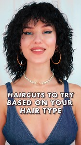Haircuts to try on your hair type! 2C hair! If your hair has a string 'S' wave and is curling and frizzing, these haircuts might be for you! Save this to get the right cut for you in 2024! #hairtype #2c #wavy #curls #haircut | Stella Cini Highlights