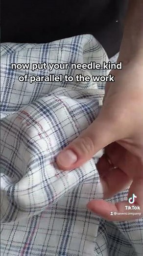 Knotting off my backstitch. Easy way to finish your hand sewing. 🪡👻🙌🏻