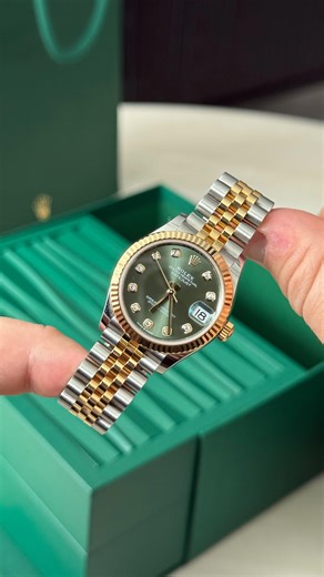 watchauren on Instagram: "One of the most sought-after 31mm Datejust configurations! 💝 • • • • #278273 #rolexdatejust #datejust31 #6ix #rolex"