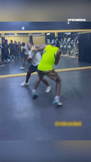 62K views · 697 reactions | The bodybuilder wanted to prove he could beat him without mastering grappling, and this is how it went against his opponent. | The Ring | Facebook