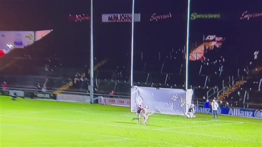 The point doesn’t begin in the forward line — it begins with work without the ball. Pressure. Chase. Hunt. Time gained. Shape restored. Ball won back. Point scored. What looks like nothing is often everything.