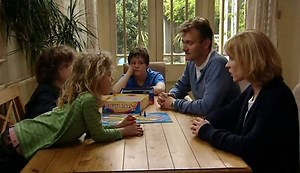 Outnumbered - S02 - E03 - video Dailymotion