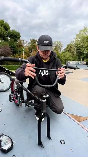 119K views · 1K reactions | Extreme BMX Repair Using The Wrong Tools!?⁉️勞 #bmx #bikes #reels #fyp #bikers | T77bmx | Facebook