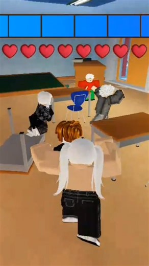 Panic in the classroom 😱 giant escapes with teacher as students run everywhere