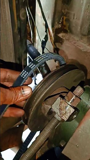 See how to remove the power steering motor belt. #shortvideo #automobile