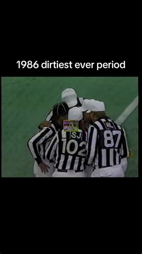 On November 23, 1986, during a Week 12 game against the Green Bay Packers at Soldier Field, Chicago Bears quarterback Jim McMahon was subject to a infamous, illegal body slam by Packers nose tackle Charles Martin. Never fully recovered from this rest for the rest of his career. #beardown #chicagobears #packers #nfl #dirty