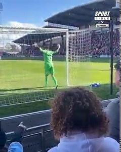 The matchday vlogs are back... 😮🚲🧤 | SPORTbible