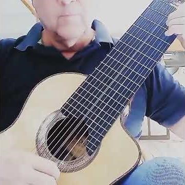 Bach Gigue BWV 1007 - Practicing Bach - 11 string guitar