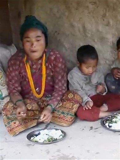 Cooking green vegetables by using primitive technology .#cooking #villagelife #dailylife #family #food | Village Lifestyle