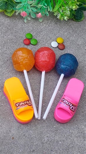 rainbow 🌈 giant lollipops🍭 with colorful 🎊slippers gemes today😍😋 #shorts#lolipop#candy