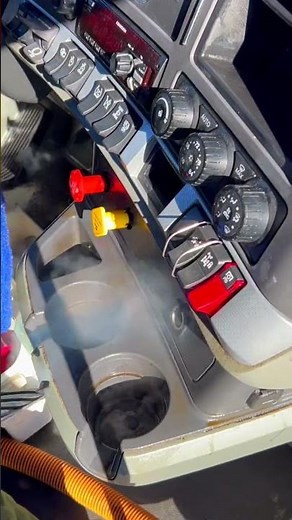 Deep Steam Cleaning a Kenworth T680 | Chief Steamer 155/240 | Philadelphia Detail