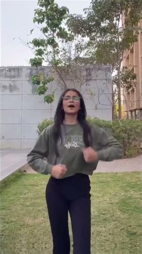 Pyra Sa Mosam or Pahadi Gana🫰🏻💃🏻🤩 #trending #dance #ytshorts #dancechallege #pahadisong