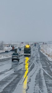 79K views · 1.7K reactions | Bus on thin ICE: Navigating the Snowy Slippy Road! #businsnow #slippyroad | Bus TV | Facebook