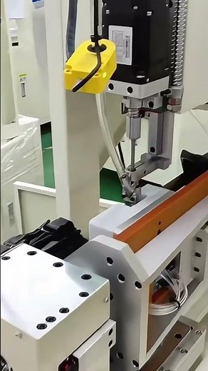 This Automatic Screw Machine Works Faster Than Human Hands