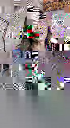 Pay attention 👏 Dr Sandra Lee aka drpimplepopper shares the three things she would NEVER do as a dermatologist! Don't miss a new #DrPimplePopper Wednesday at 9/8c! | TLC