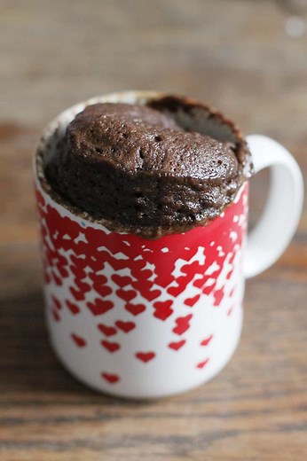 Self Saucing Chocolate Pudding In A Mug | Easy Self Saucing Mug Cake
