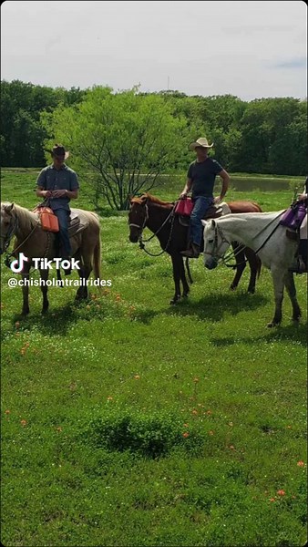Having a great Spring, riding our horseback riding excursions, with our guests! #Chisholmtrailrides #horses #excursion #fyp #fun #love #outdoors #instagood #happy #family #datenight #birthday #anniversary #party #spring