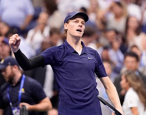 A Look at Drake’s Tennis History As Rapper Puts $300K on the Table for Jannik Sinner vs. Carlos Alcaraz at Us Open