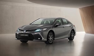 Toyota Camry - Technical sheet, tests, finishes, prices and more