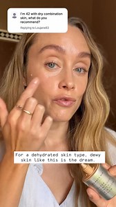 Feels like skincare, acts like makeup: Beauty Pie’s Superluminous Tinted Skin Glow Serum is the secret to an even, effortless glow in 30 seconds (or less). Apply with the Double-Ended Bronze & Blur Complexion Brush for seamless blending. Created to the same standards of quality and performance as other luxury brands, minus the excessive industry markups. | Beauty Pie
