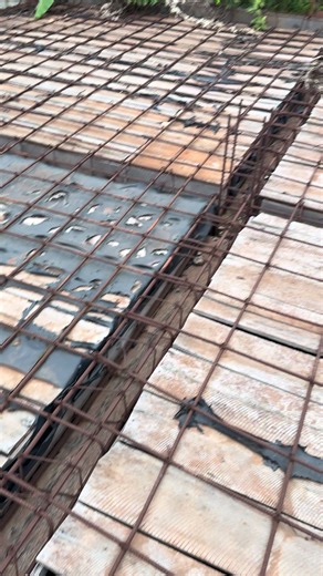 #foryoupage #foryou #hassancontractorsug #goviral #construction | Construction Workers