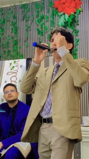 A igreja orava continuamente