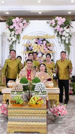 Timeless Khmer Wedding Dress That Captures Hearts 🌿💍 #KhmerFashion #WeddingStyle