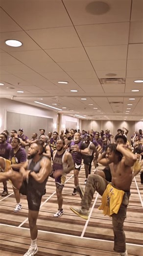 Leon Spencer III | Online Personal Trainer & Nutritionist | 100+ Bruhz. One Historic Session. THIS FRIDAY #ATL📍 The largest International Undergraduate Summit ever. OTC takes the floor. Friday |... | Instagram
