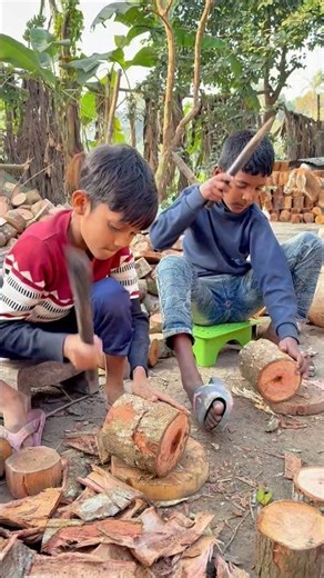 Removing bark from wood Competition #work #wood #talent