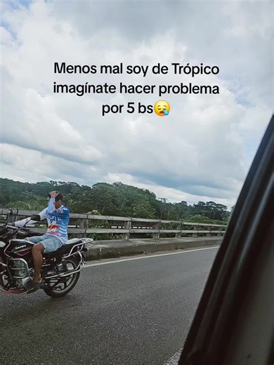 Jsjss Menos mal 😅🫣 #tropico #ivirgarzama #czybca #menosmalsoydetropico #crisiseconomica @Elsa