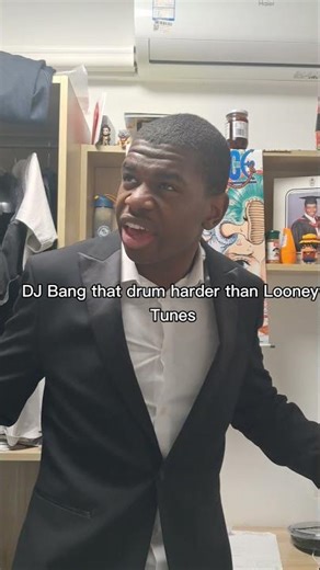 Bugs Bunny's girlfriend name?#looneytunes #cartoon #bugsbunny #quiz #quizchallenge