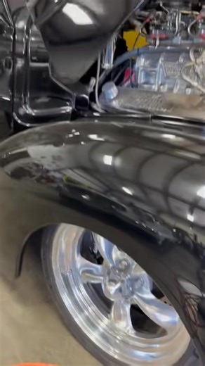 Outlaw body 540 cui blown v8 Th400 Ac Power steering Cruise control Door poppets 9” coil over 4 wheel disc Fully custom interior and panels Beautiful paint job Car show winner one of the nicest Willy’s around One of the best known sellers and builders in the world over 15m views and pages of reviews!! Buying from the best Be sure to follow me on my other pages like and follow always building and selling something new! Thanks for the support Instagram- troy _thebrubakercollection Facebook - the B